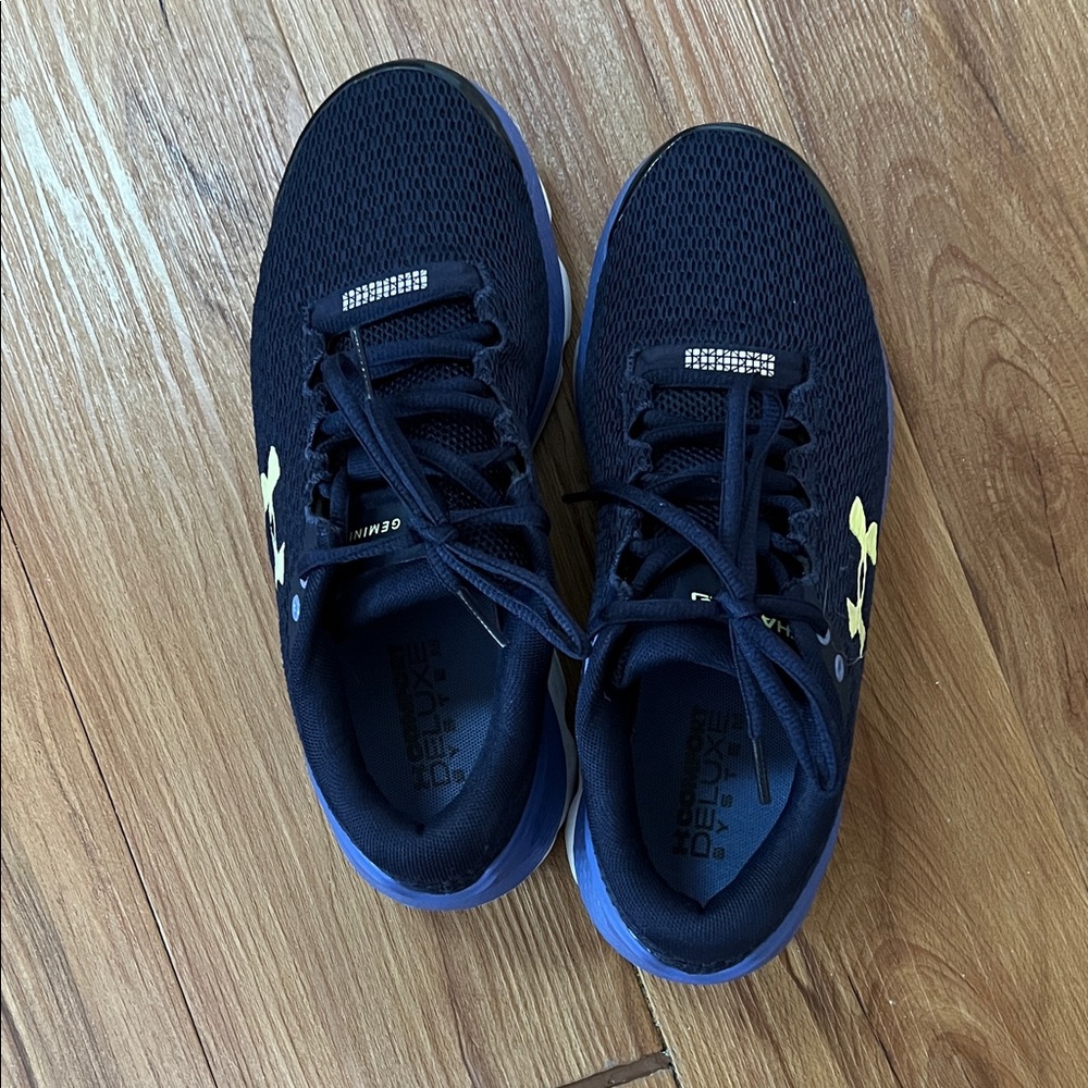 Under Armour Black and Gold Running Shoes